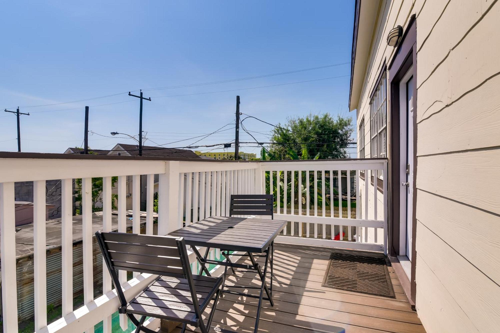 Beautiful Galveston Apt With Deck Less Than 3 Mi To Dtwn! エクステリア 写真
